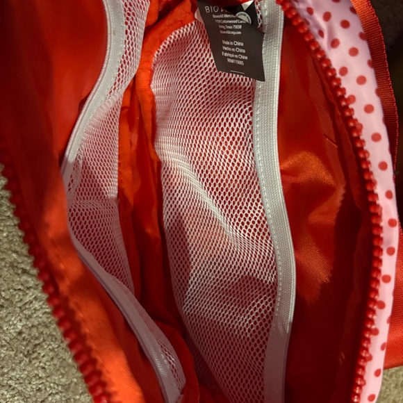 Hello kitty Fanny pack - Picture 3 of 3